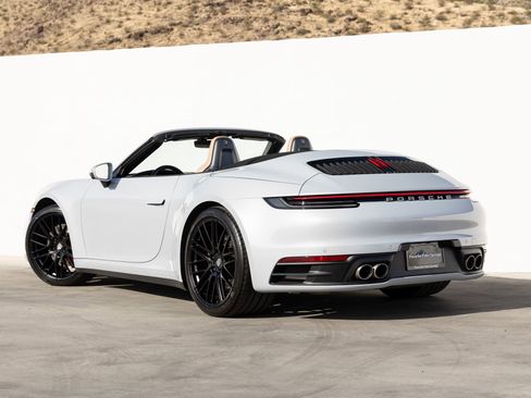 Certified 2023 Porsche 911 Carrera S RWD image 3