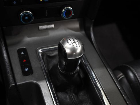 Used 2013 Ford Mustang Premium image 25