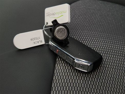 Certified 2024 Kia Niro EX Touring image 34