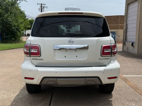 Used 2019 Nissan Armada Platinum w/ Captain's Chairs Package RWD image 5