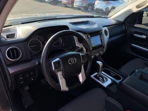 Used 2017 Toyota Tundra SR5 w/ Truck Exterior Package RWD image 17