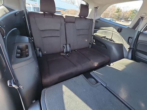 Used 2020 Honda Pilot EX image 24