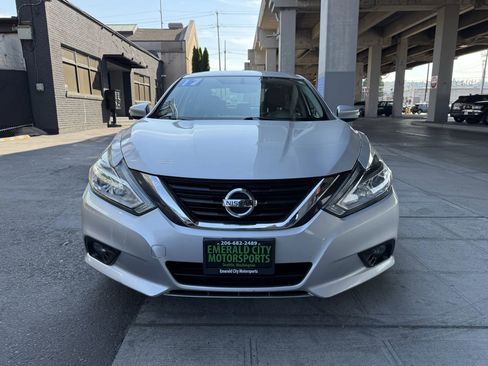 Used 2017 Nissan Altima 2.5 SL image 2