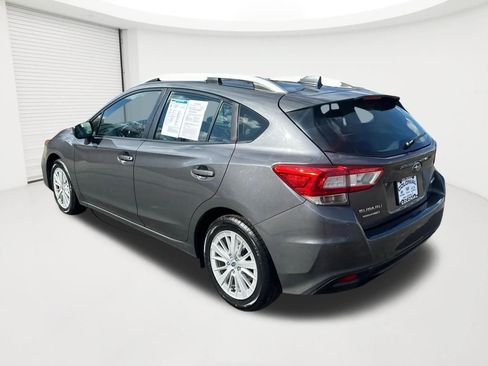 Used 2018 Subaru Impreza 2.0i Premium image 7