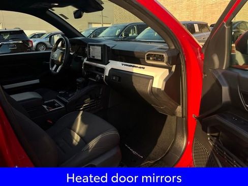 Used 2024 Toyota Tacoma TRD Sport image 19