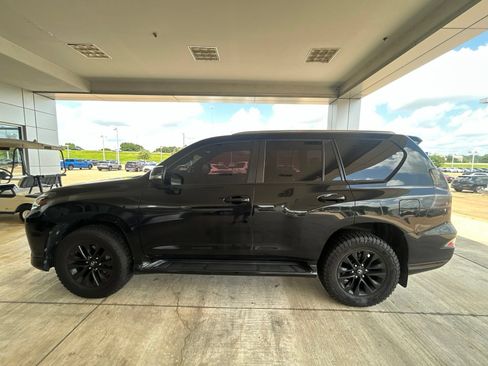 Used 2021 Lexus GX 460 Premium w/ Premium Package AWD/4WD image 3
