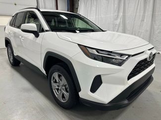 Used 2025 Toyota RAV4 XLE video 1