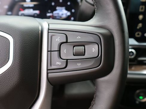 Used 2024 GMC Sierra 1500 Elevation image 16