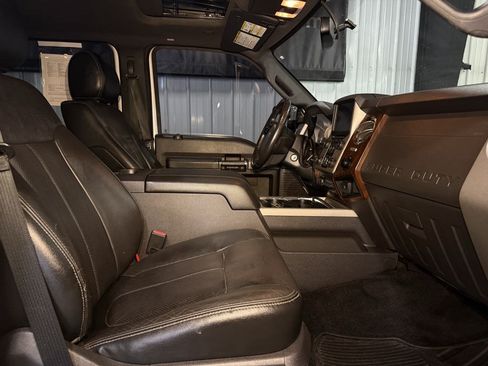 Used 2016 Ford F350 Lariat w/ Lariat Ultimate Package AWD/4WD image 41