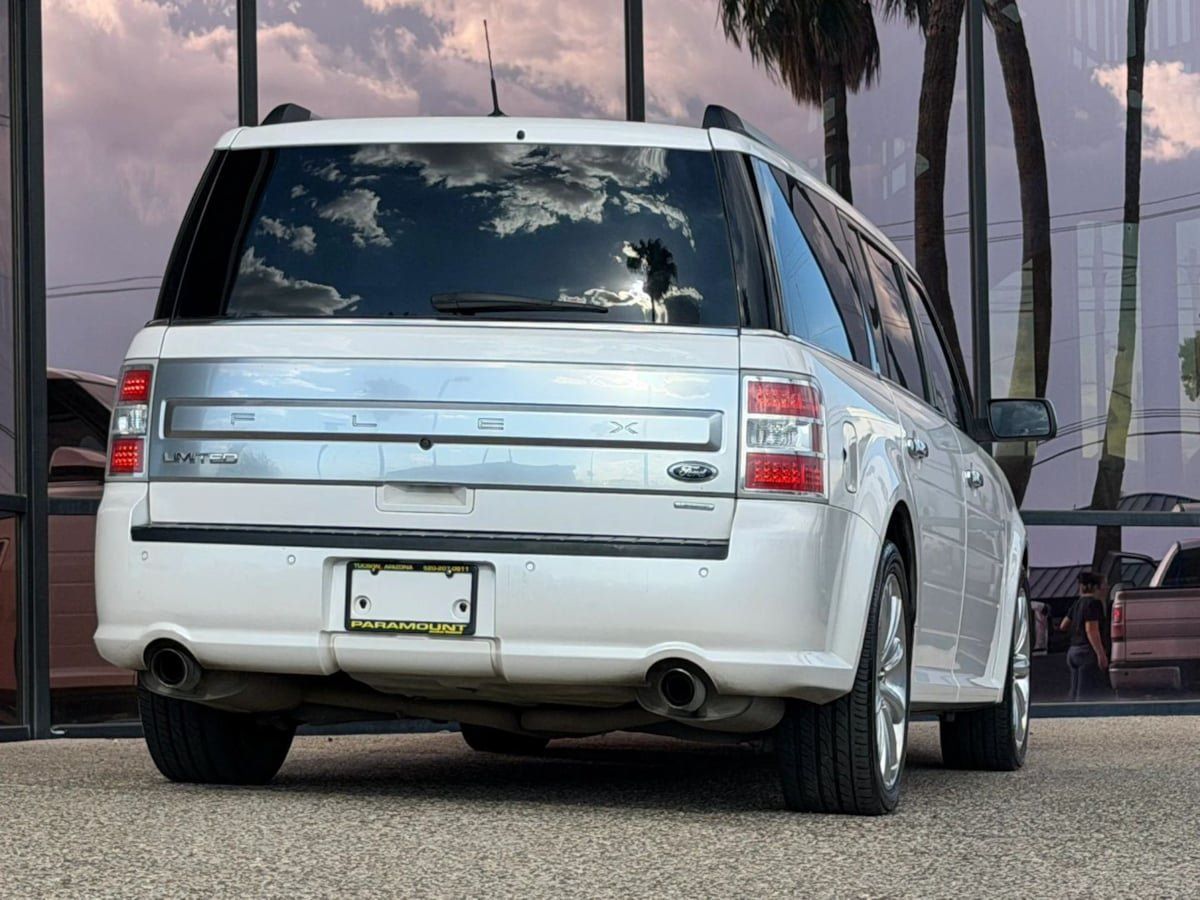 Used 2018 Ford Flex Limited w/ Equipment Group 303A AWD/4WD image 12