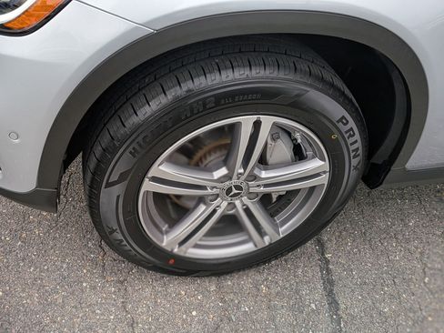 Used 2022 Mercedes-Benz GLC 300 4MATIC image 10