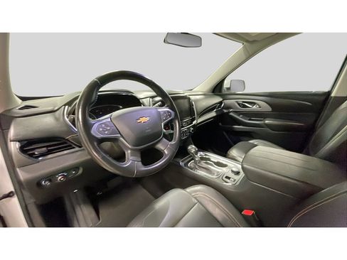 Used 2021 Chevrolet Traverse LT AWD/4WD image 11