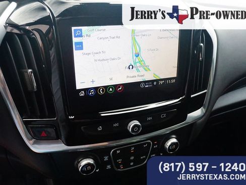 Used 2023 Chevrolet Traverse RS FWD image 12