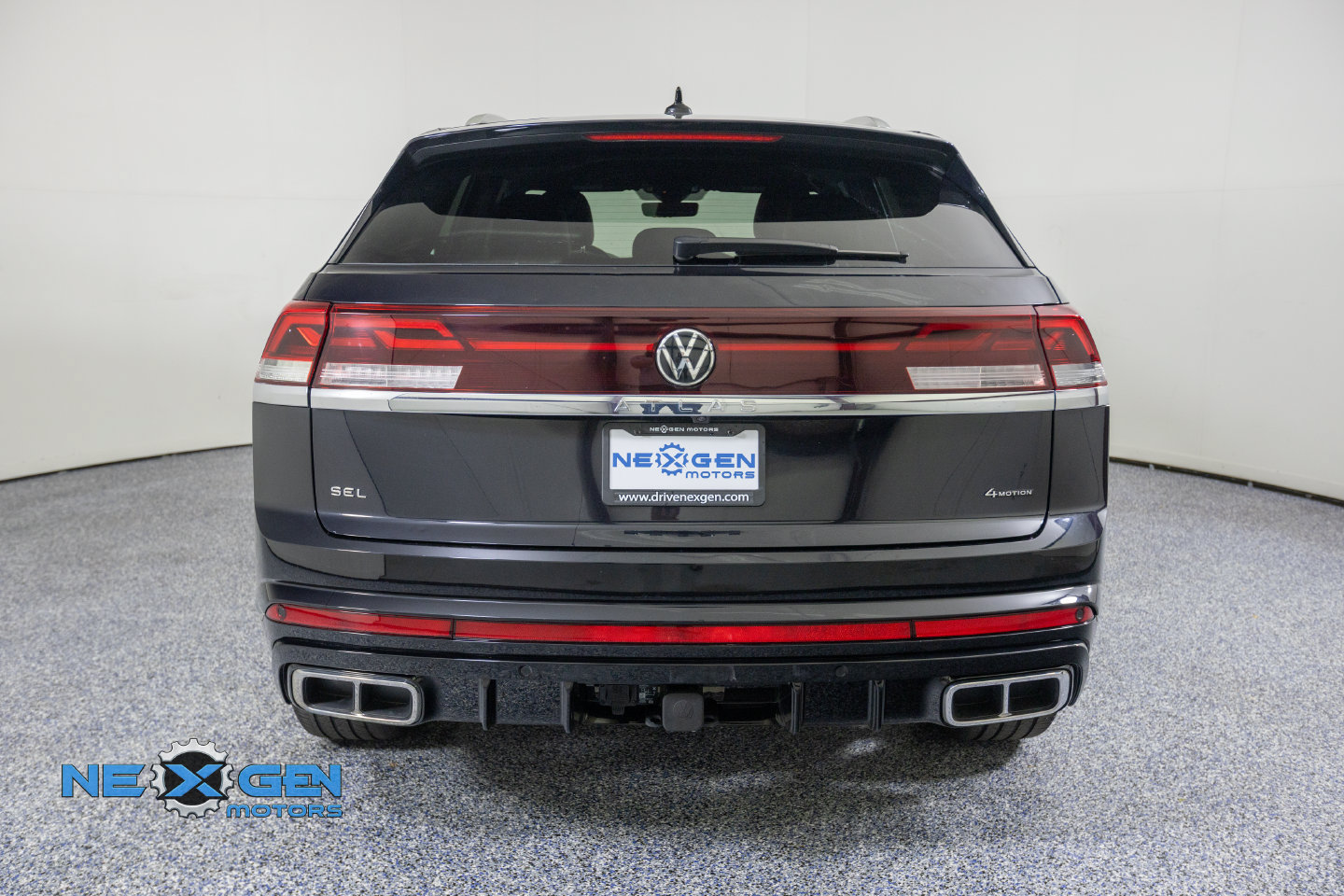 Used 2024 Volkswagen Atlas Cross Sport SEL Premium R-Line AWD/4WD image 7