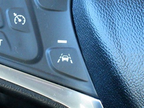 Used 2020 Chevrolet Equinox LT FWD image 31
