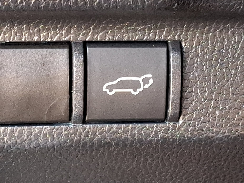 Used 2024 Toyota RAV4 XLE w/ Convenience Package AWD/4WD image 28
