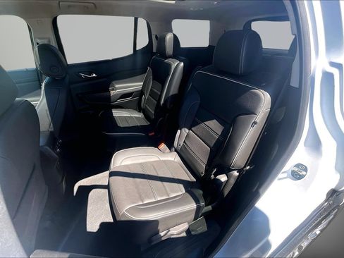 Used 2023 GMC Acadia Denali AWD/4WD image 24