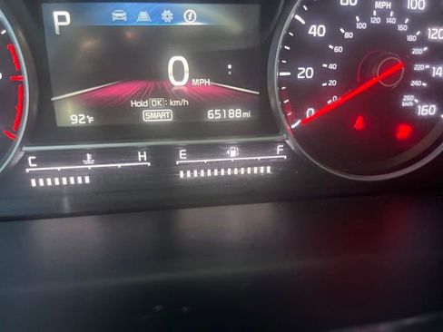 Used 2023 Kia Sorento LX FWD image 9