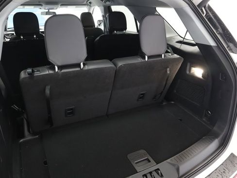 Used 2023 Ford Explorer XLT w/ Equipment Group 202A AWD/4WD image 18