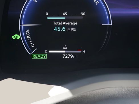 Used 2026 Toyota Camry XLE FWD image 24