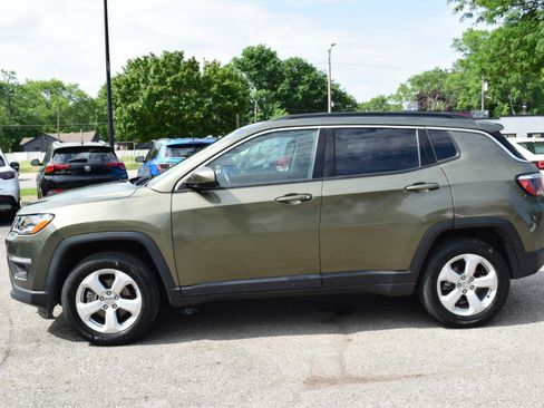 Used 2018 Jeep Compass Latitude w/ Popular Equipment Group AWD/4WD image 11