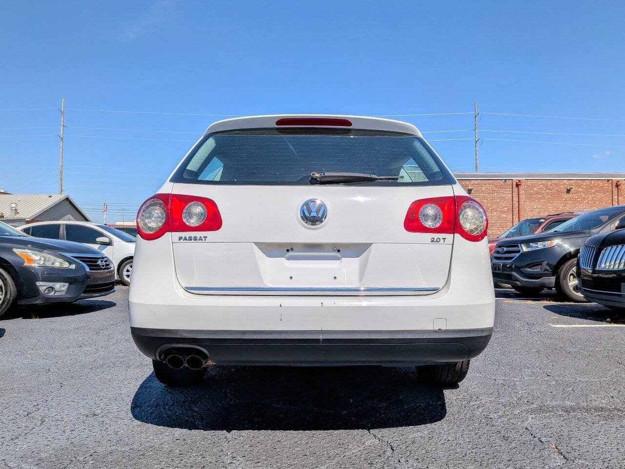 Used 2008 Volkswagen Passat 2.0T FWD image 20
