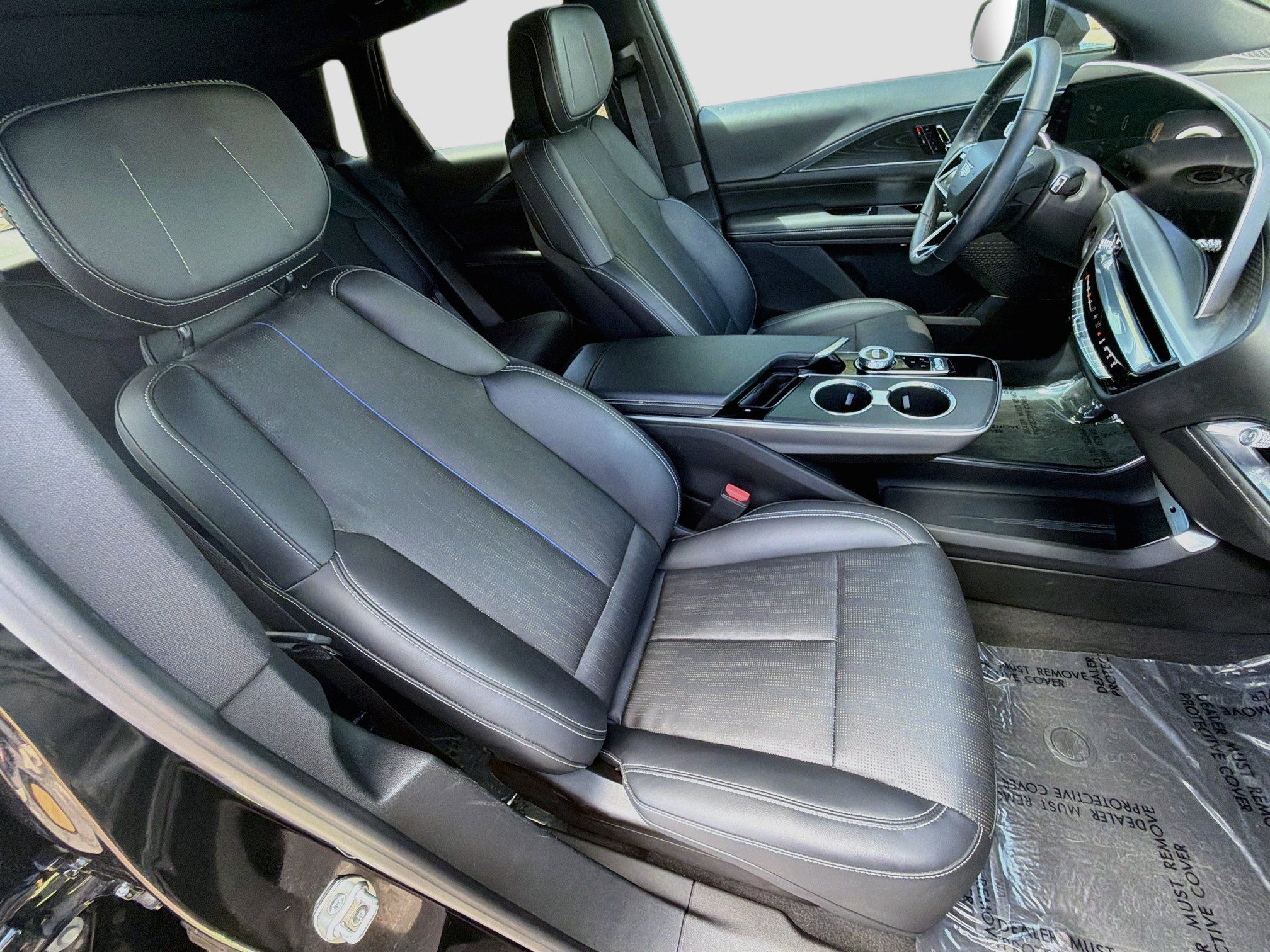 Certified 2024 Cadillac Lyriq Sport RWD image 29