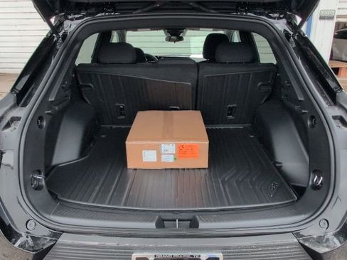 New 2026 Chevrolet Equinox EV LT image 10