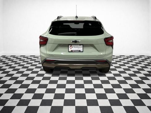 New 2026 Chevrolet Trax ACTIV w/ Sunroof Package image 7
