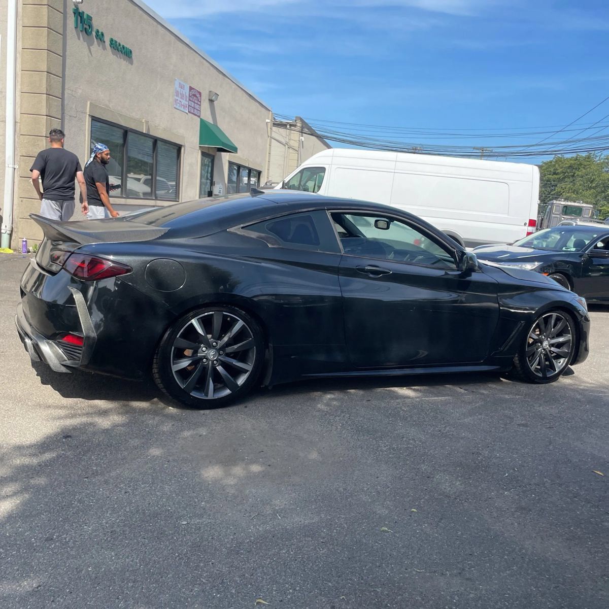 Used 2017 INFINITI Q60 3.0t w/ Premium Plus Package 3.0T AWD/4WD image 4