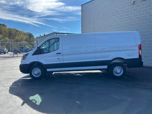 New 2026 Ford Transit 250 Low Roof AWD image 5