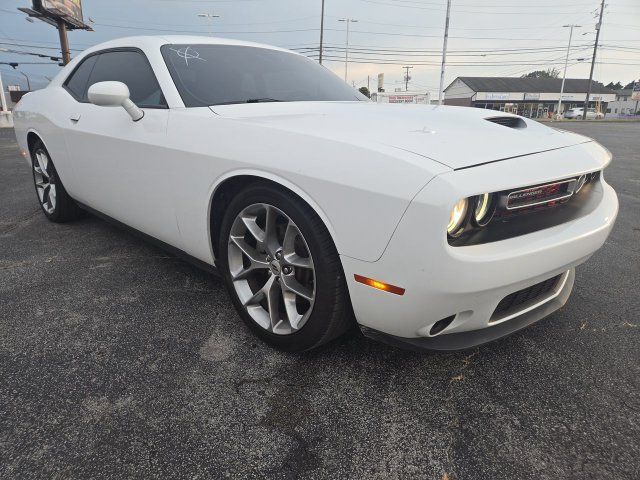 Used 2022 Dodge Challenger GT RWD image 2