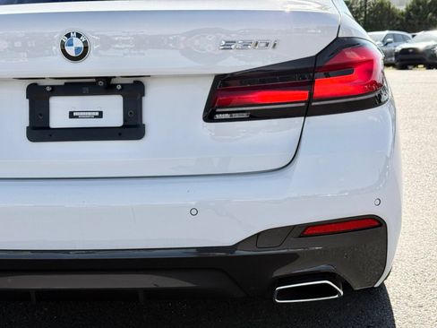 Used 2022 BMW 530i w/ M Sport Package RWD image 14