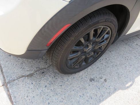 Used 2019 MINI Cooper 4-Door Hardtop w/ Signature Upholstery Package FWD image 37