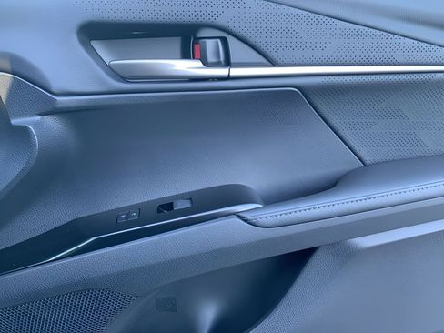 New 2026 Toyota Camry XSE FWD image 18