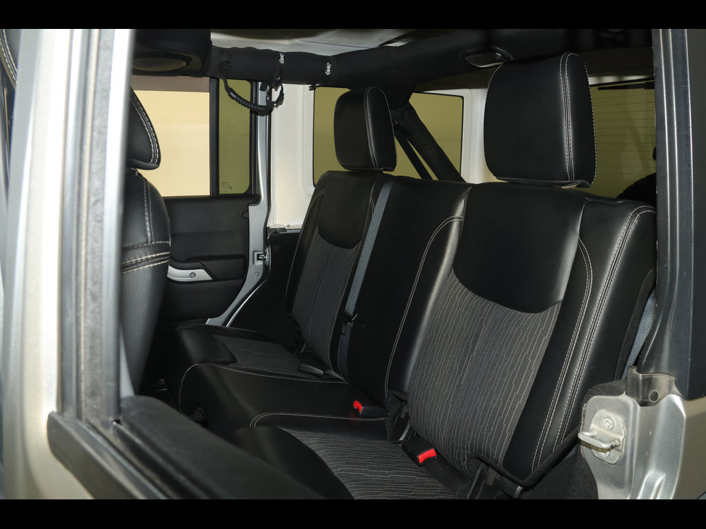 Used 2014 Jeep Wrangler Unlimited Sport AWD/4WD image 23