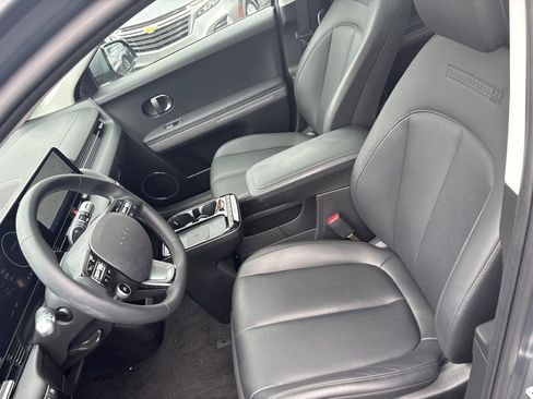 Used 2025 Hyundai Ioniq 5 Limited image 2