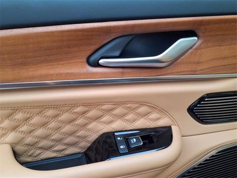 Used 2023 Jeep Grand Cherokee Summit image 86