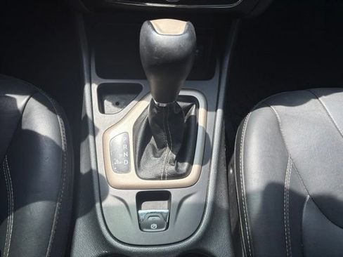 Used 2016 Jeep Cherokee Limited FWD image 30