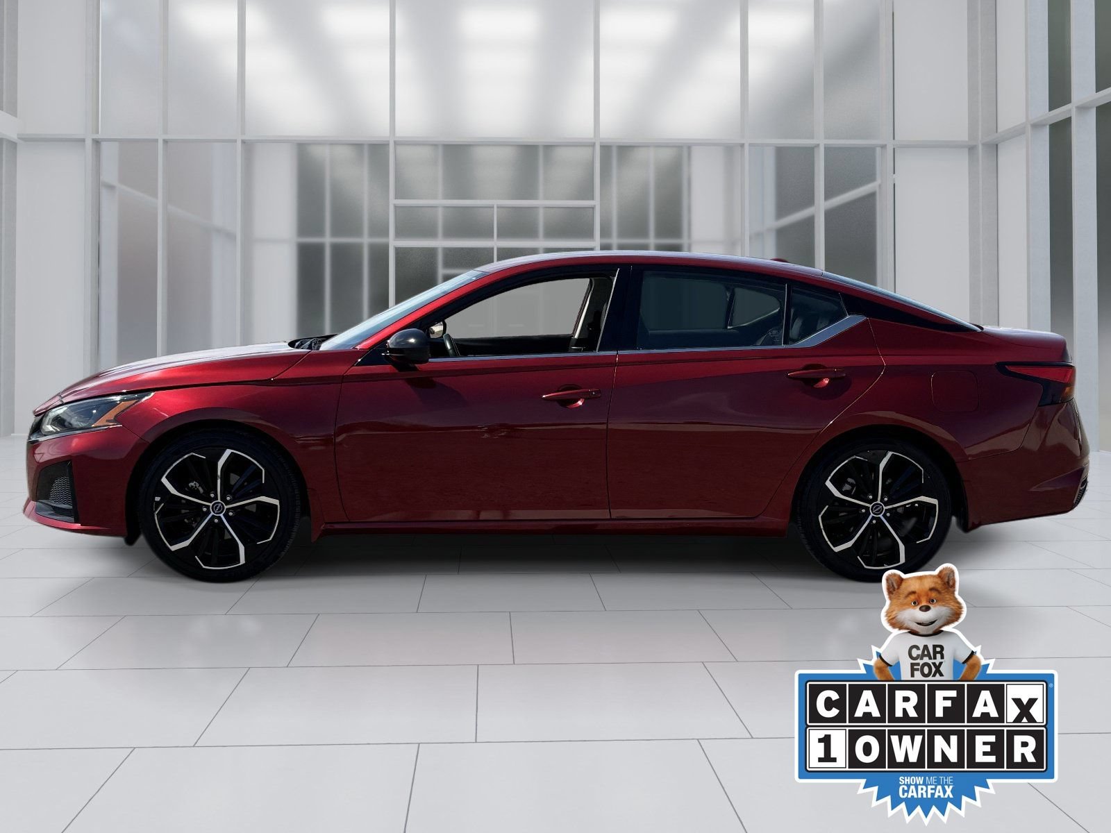 Used 2024 Nissan Altima 2.5 SR FWD image 3
