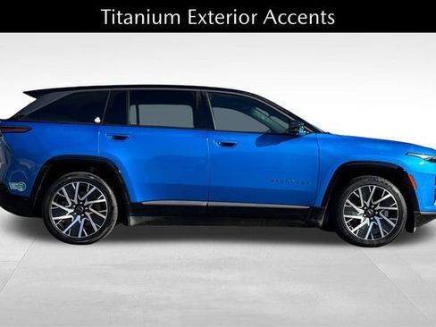 Used 2025 Jeep Wagoneer S Limited image 3