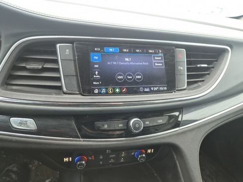 Used 2020 Buick Enclave Preferred w/ LPO, Floor Liner Package image 18