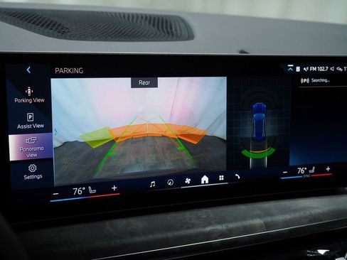 Used 2026 BMW X5 xDrive40i w/ Executive Package image 24