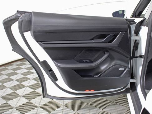 Used 2020 Porsche Taycan Turbo image 37