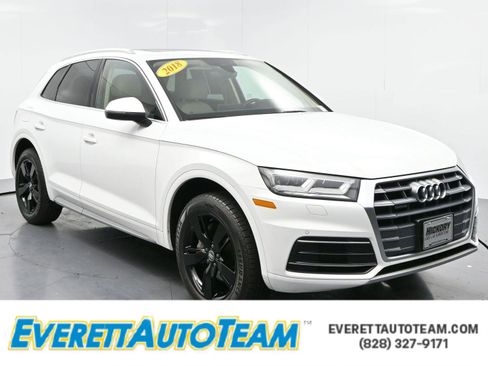 Used 2018 Audi Q5 Premium Plus w/ Premium Plus Package image 1