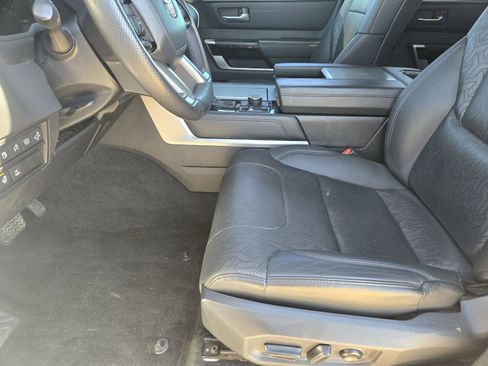 Used 2023 Toyota Sequoia Limited image 16