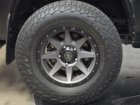 Used 2021 Toyota Tundra SR5 image 29