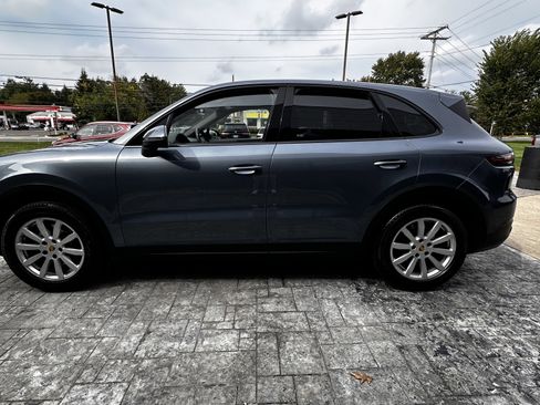 Used 2019 Porsche Cayenne image 3