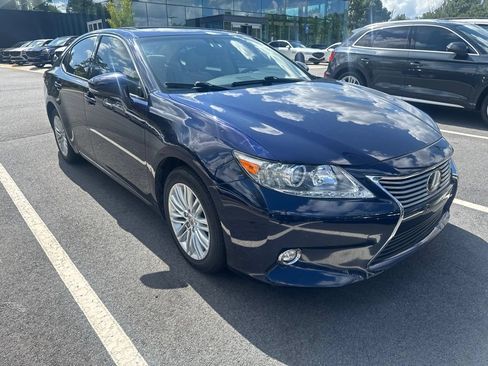 Used 2015 Lexus ES 350 w/ Luxury Package FWD image 1