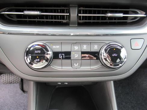 New 2026 Buick Envista Preferred FWD image 23